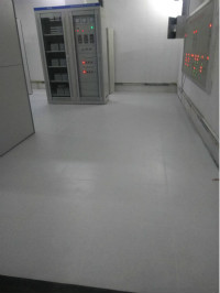 鄭州陶瓷防靜電地板淺析對機(jī)房會(huì)有什么危害